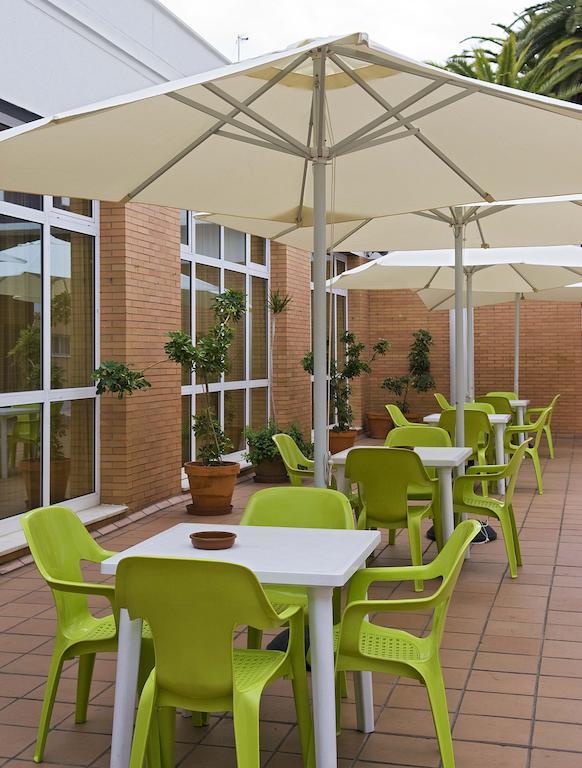 Albergue Inturjoven Sevilla ภายนอก รูปภาพ