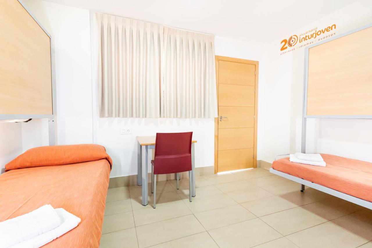 Albergue Inturjoven Sevilla ภายนอก รูปภาพ