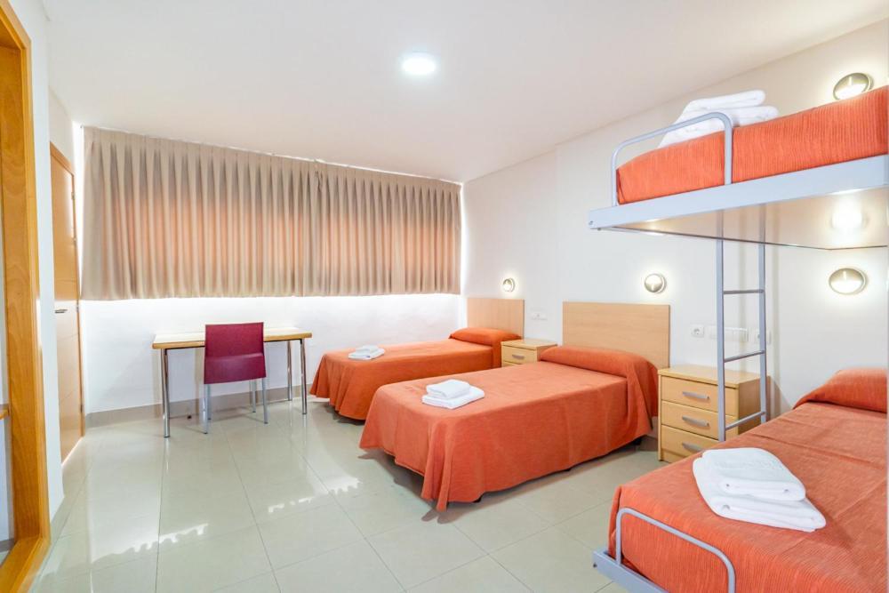 Albergue Inturjoven Sevilla ภายนอก รูปภาพ