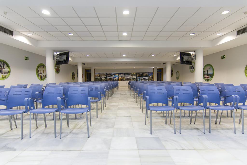 Albergue Inturjoven Sevilla ภายนอก รูปภาพ