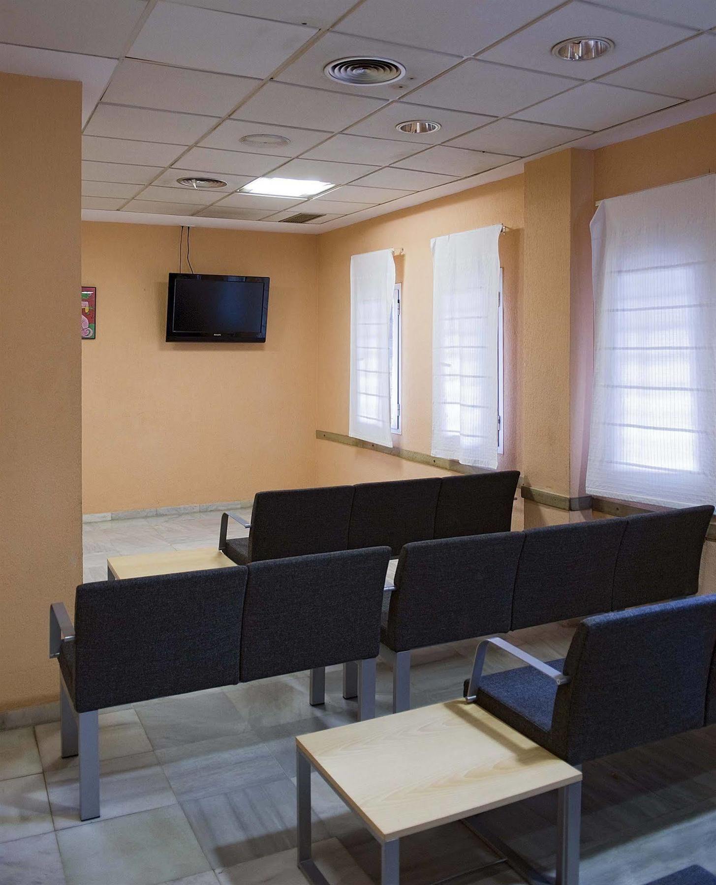 Albergue Inturjoven Sevilla ภายนอก รูปภาพ